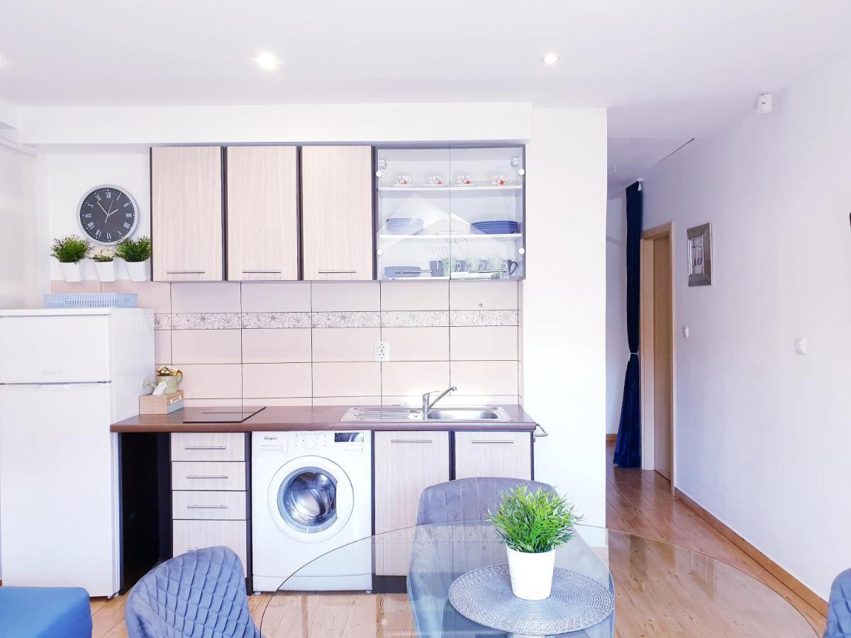 Apartments Sandra In The Historical Center Of The City 苏佩塔尔 外观 照片