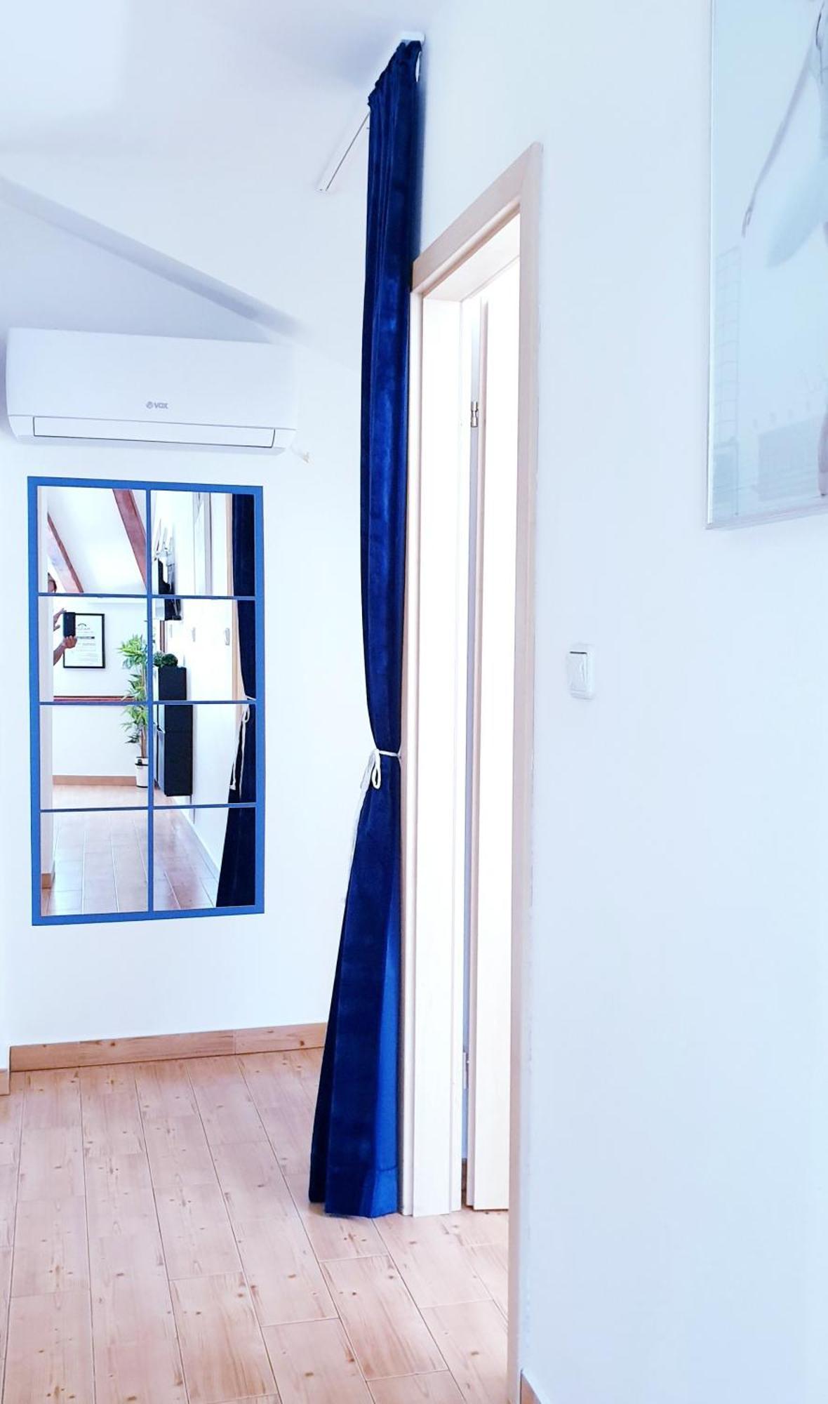 Apartments Sandra In The Historical Center Of The City 苏佩塔尔 外观 照片