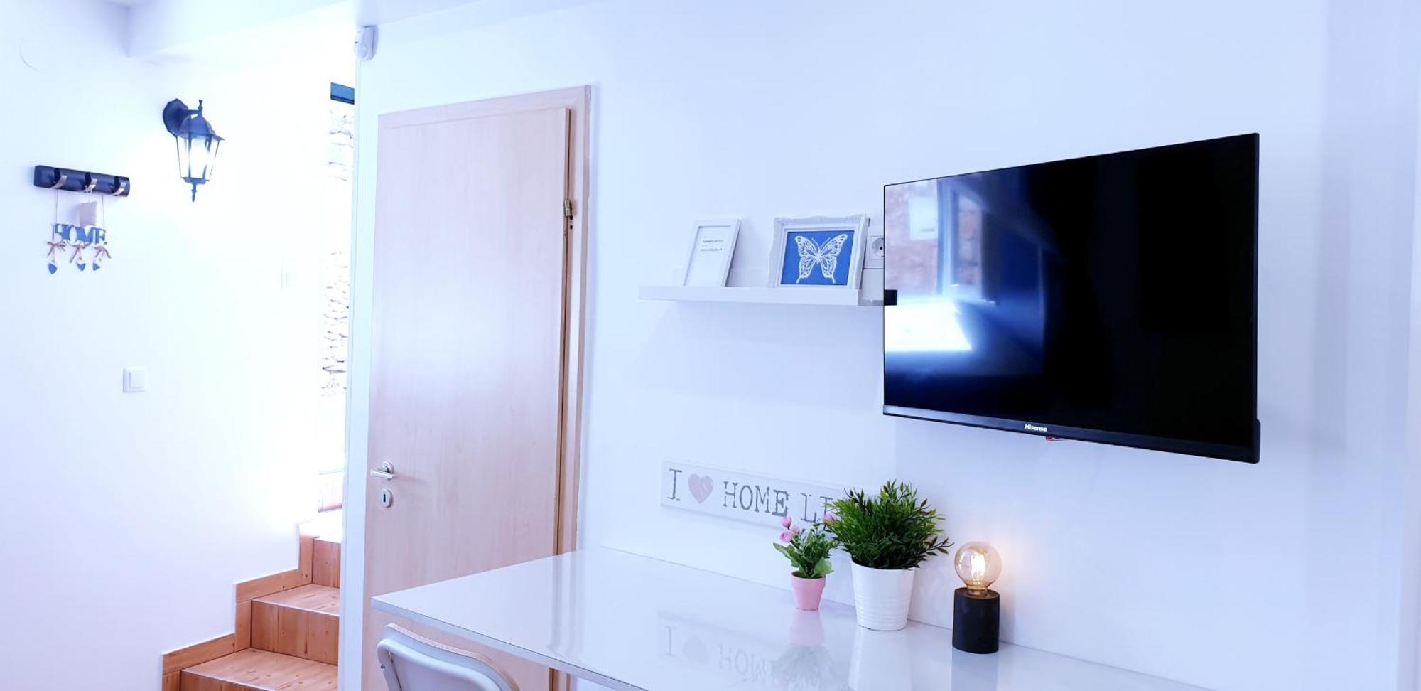 Apartments Sandra In The Historical Center Of The City 苏佩塔尔 外观 照片